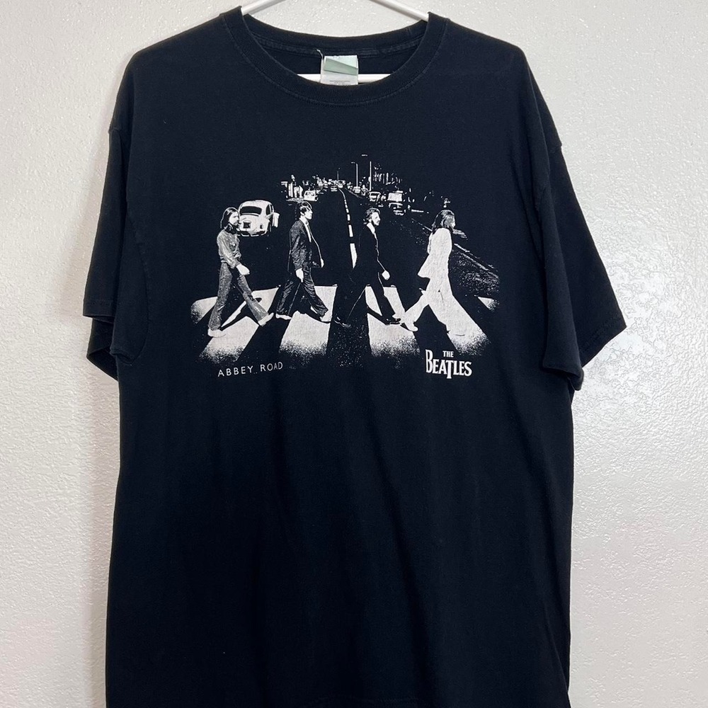 2005 The Beatles abbey road on the Beatles tag size xl